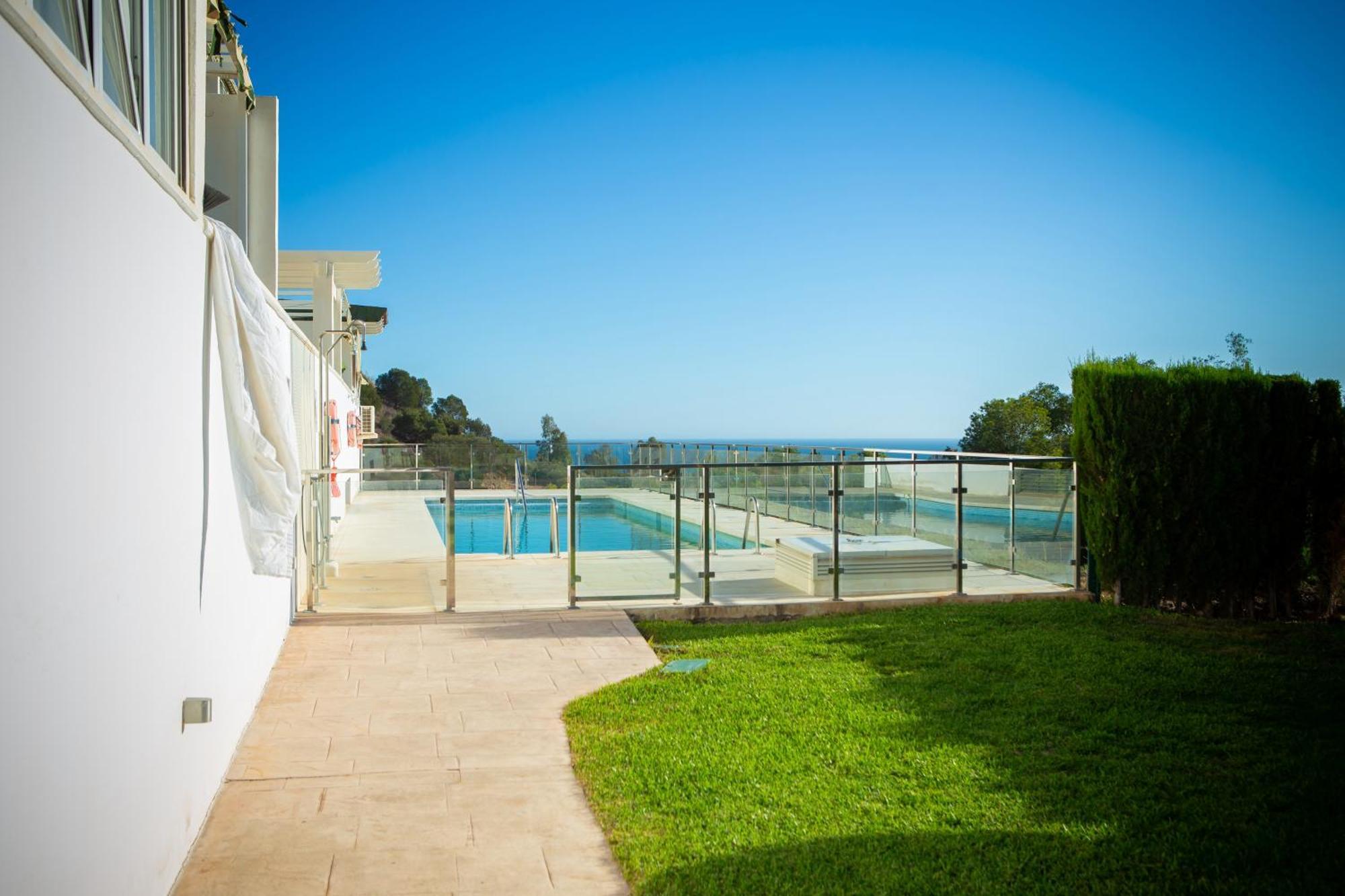 Benalhome - Tu Hogar Con Terraza Y Ducha Exterior Benalmádena Buitenkant foto